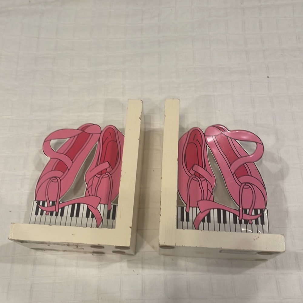 Vintage Y2K Creative edge decorative bookends ballet slippers ballerina set